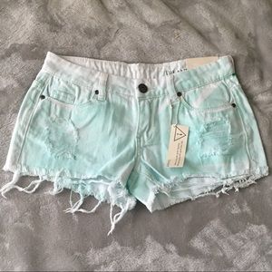 ✨New✨BlankNYC Denim Shorts